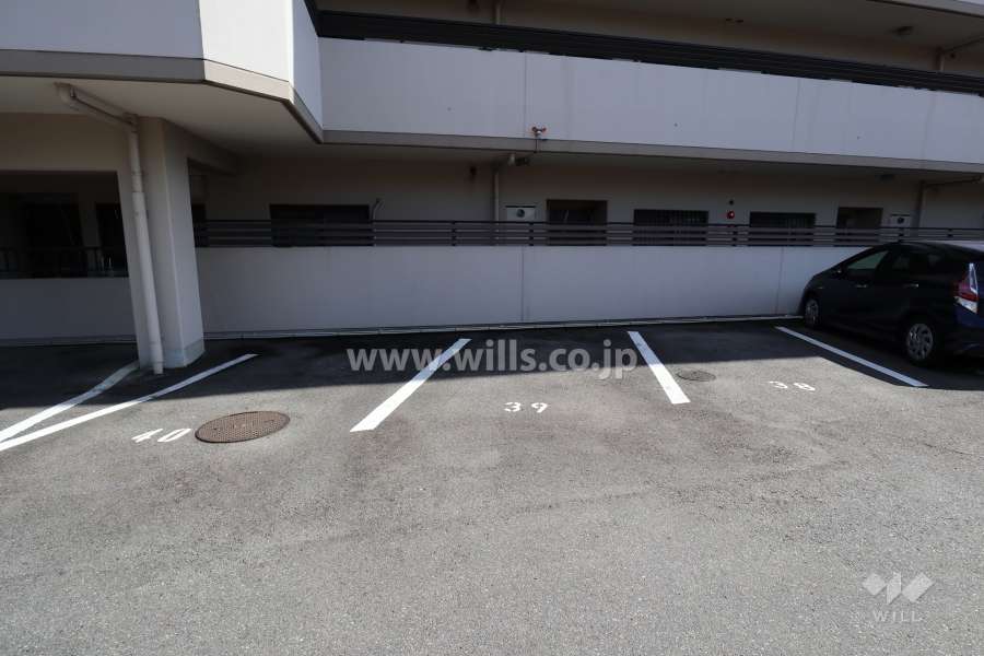 敷地内駐車場（屋外平面式）