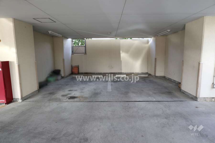 敷地内駐車場（屋内平面式）