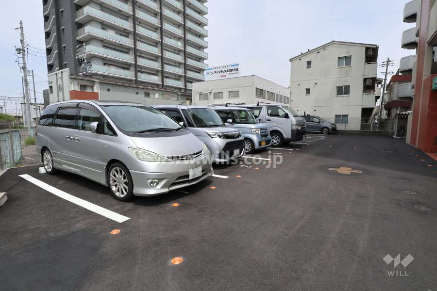 敷地内駐車場（屋外平面式）
