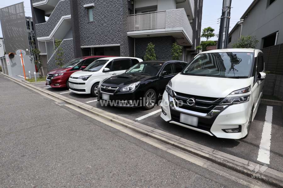 敷地内駐車場（屋外平面式）