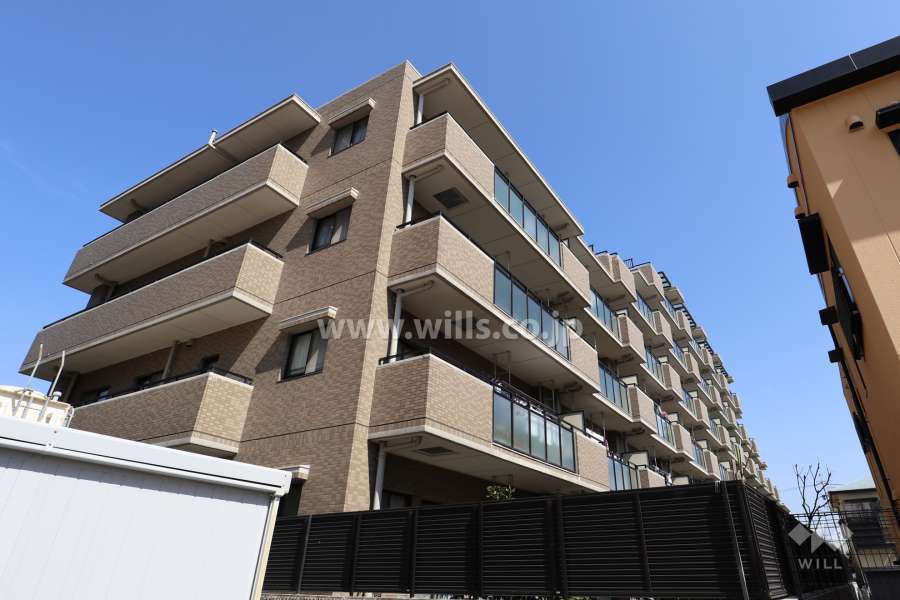 ライオンズマンション森孝の外観（南西側から）