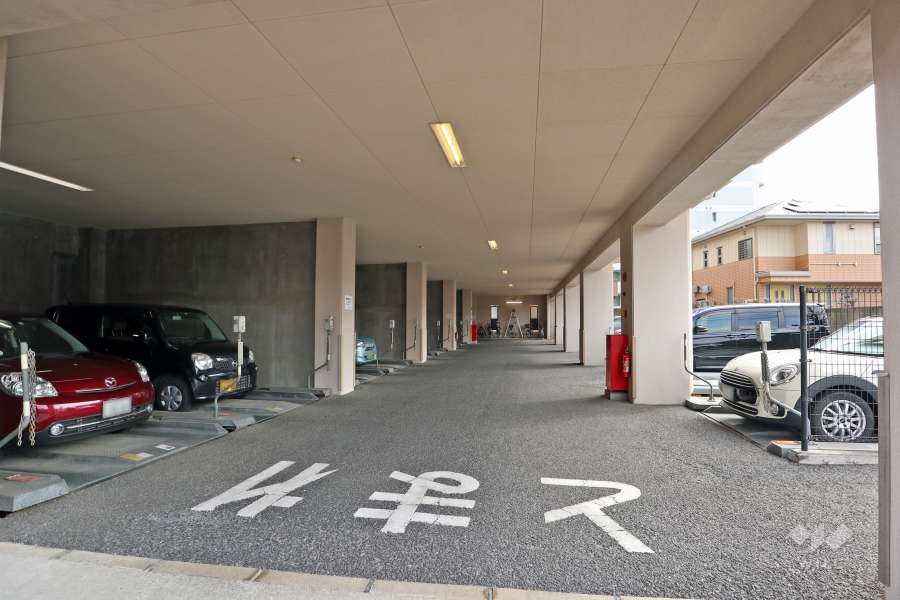 敷地内駐車場（屋内平面式）