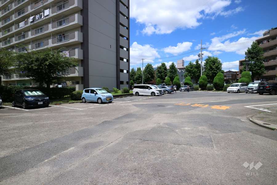 敷地内駐車場（屋外平面式）