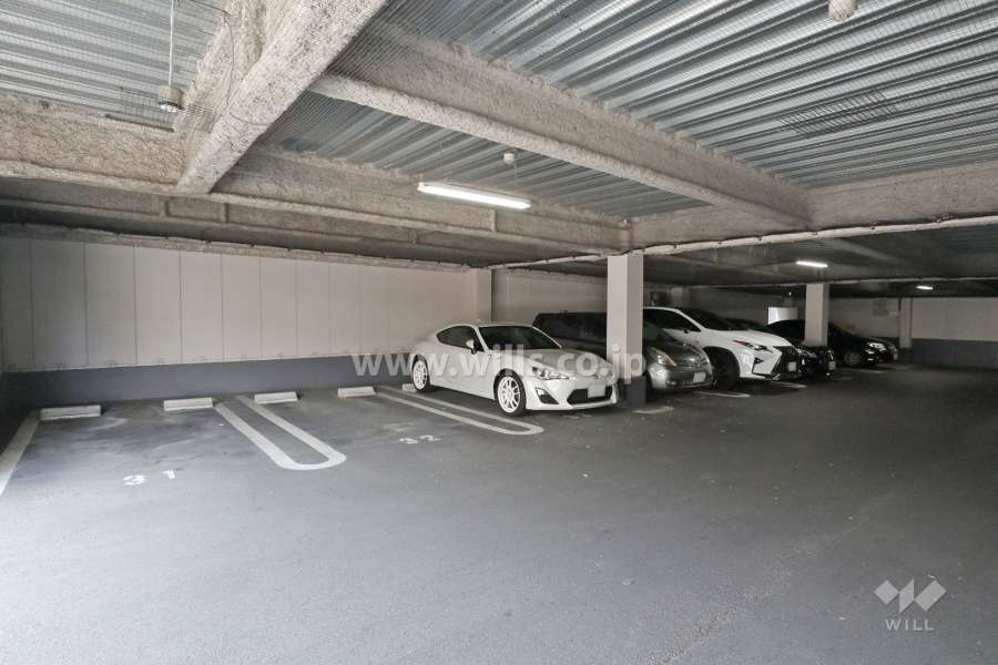 敷地内駐車場（屋内平面式）