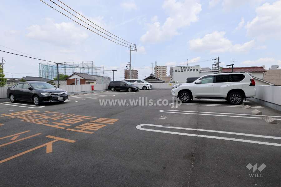 敷地内駐車場（屋外平面式）