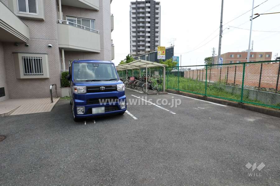 敷地内駐車場（屋外平面式）