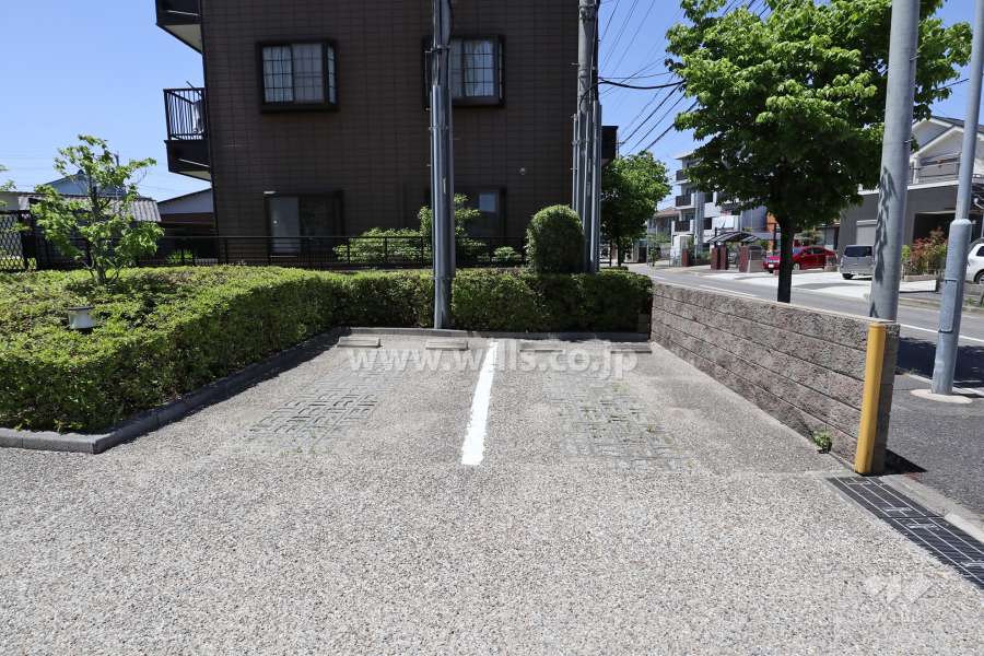 敷地内駐車場（屋外平面式）
