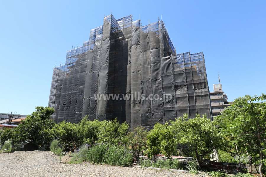 ライオンズマンション小幡西城の外観（南東側から）　※2019年5月現在大規模修繕工事中