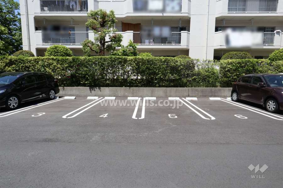 敷地内駐車場（屋外平面式）