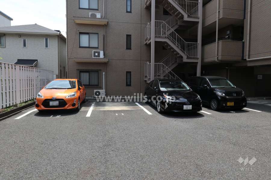 敷地内駐車場（屋外平面式）