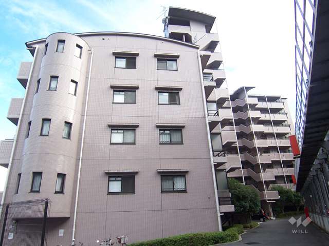 ラウンドスクエア吹田青葉丘の外観(北側から)