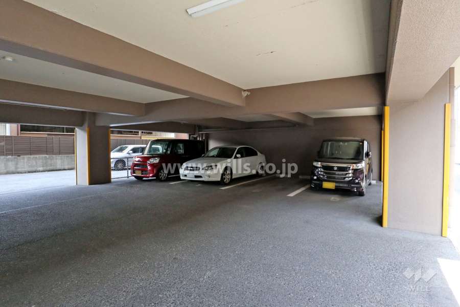 敷地内駐車場（屋内平面式）