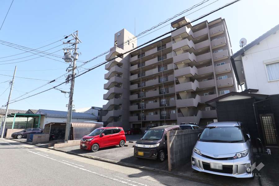 宝マンション新守山第3の外観（北西側から）