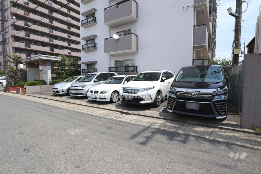 敷地内駐車場（屋外平面式）
