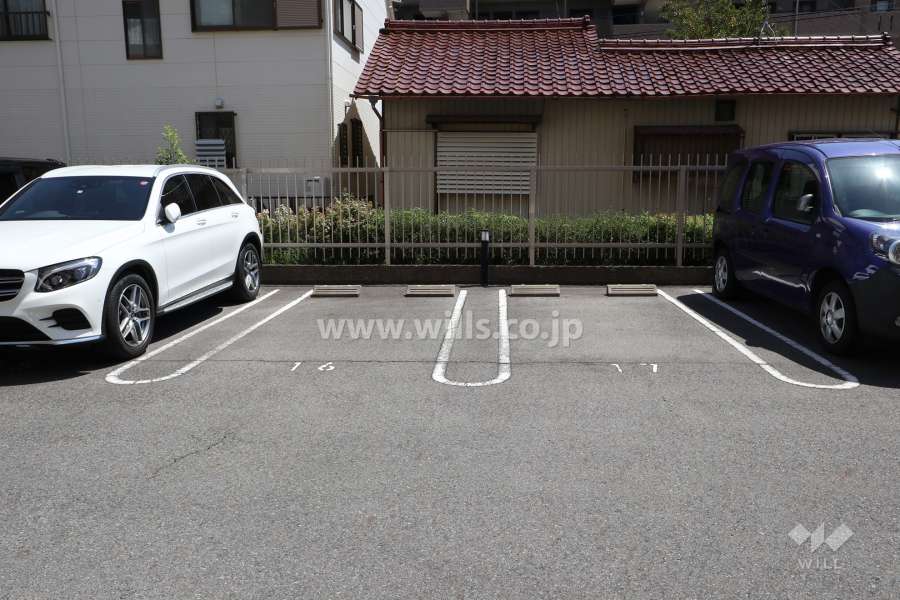 敷地内駐車場（屋外平面式）