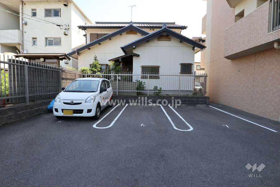 敷地内駐車場（屋外平面式）