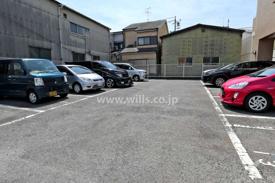 敷地内駐車場（屋外平面式）