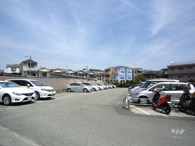 敷地内駐車場（屋外平面式）