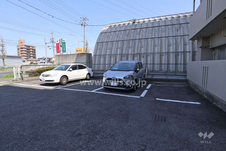 敷地内駐車場（屋外平面式）