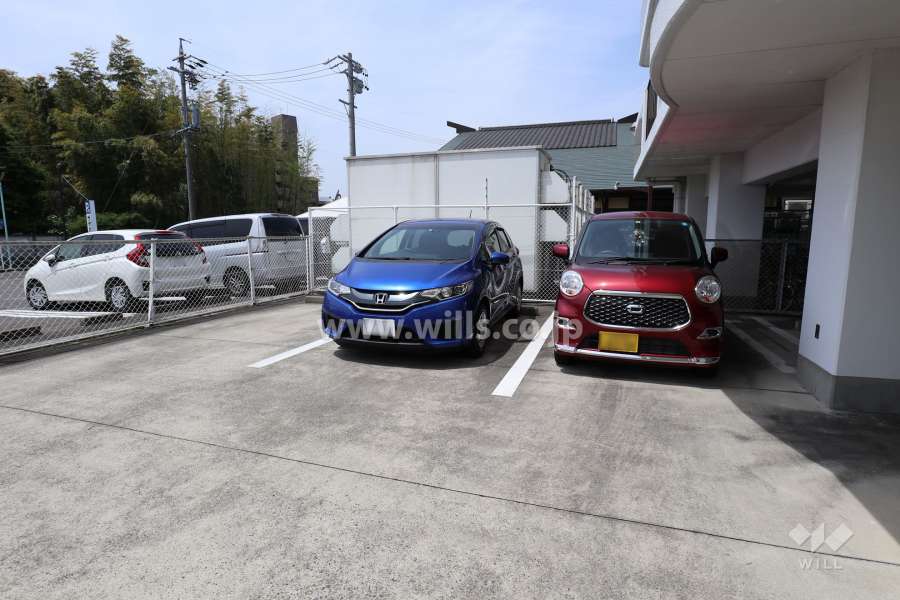敷地内駐車場（屋外平面式）
