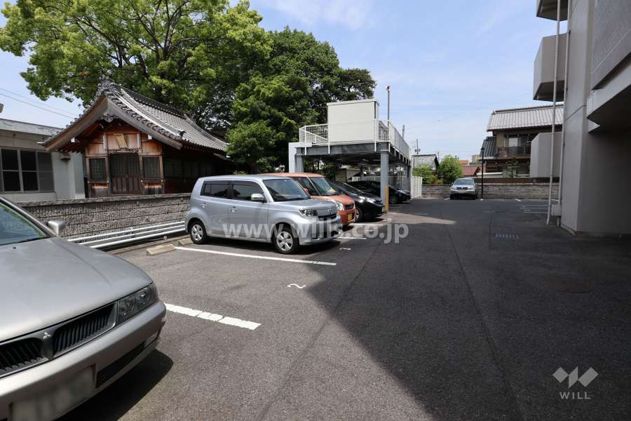 敷地内駐車場（屋外平面式）