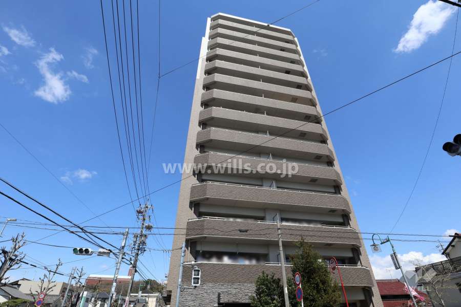 ロイヤルクレスト大森金城学院前の外観（南西側から）