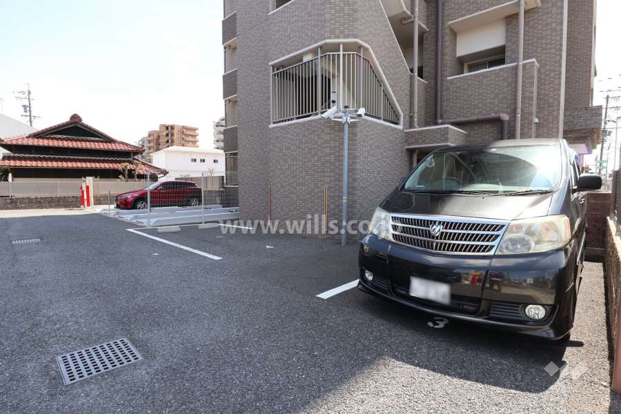 敷地内駐車場（屋外平面式）