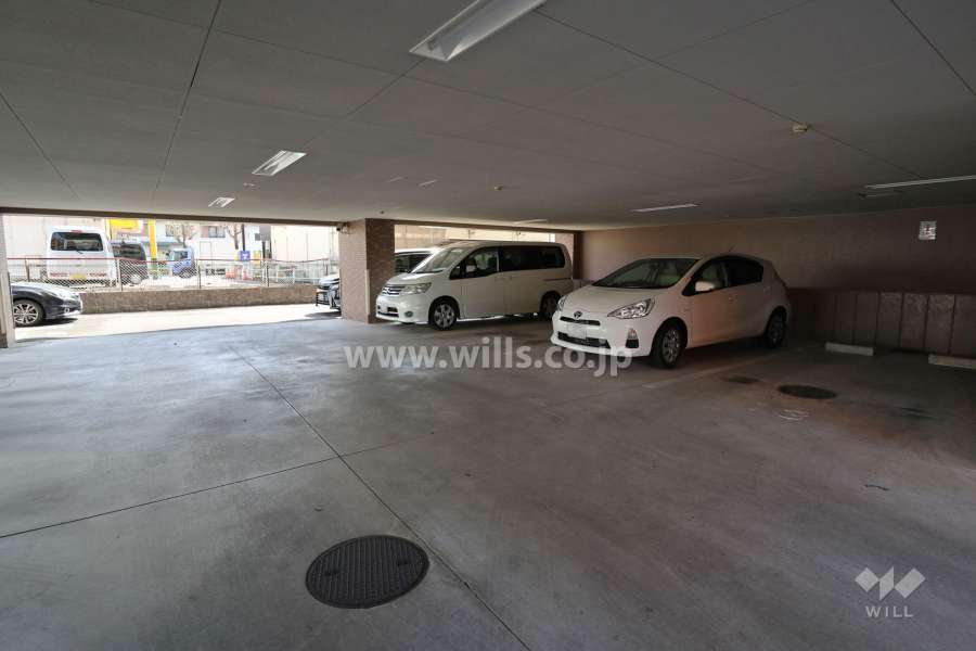 敷地内駐車場（屋内平面式）