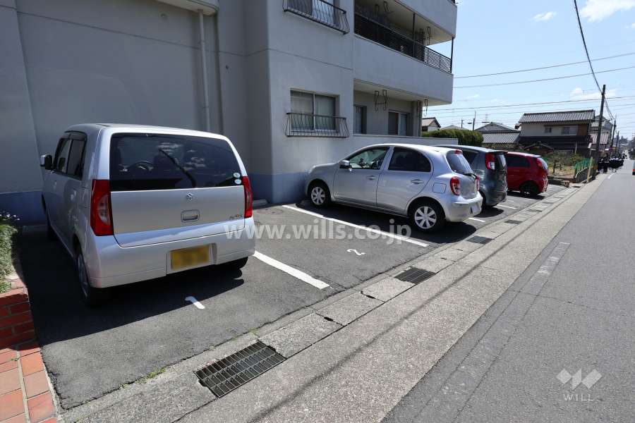 敷地内駐車場（屋外平面式）