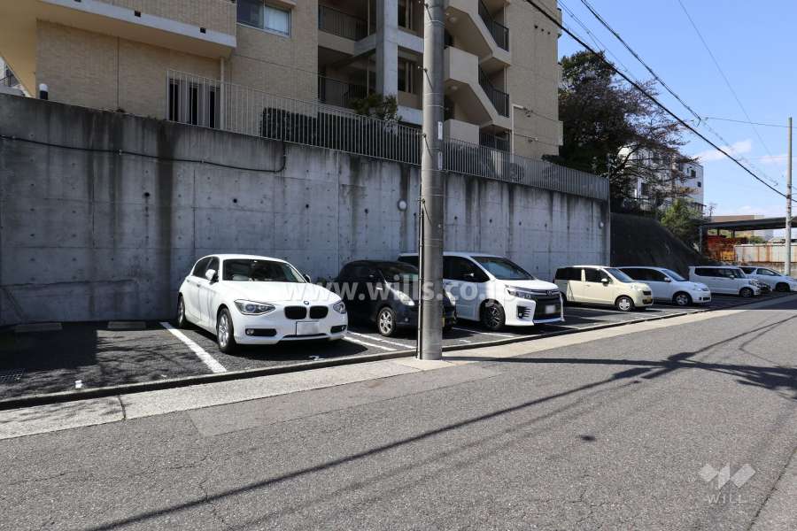 敷地内駐車場（屋外平面式）