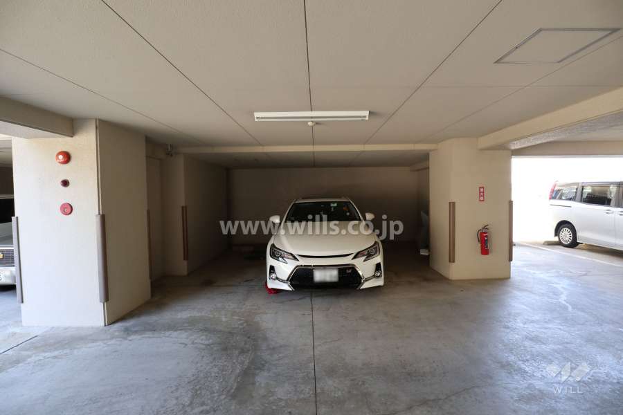 敷地内駐車場（屋内平面式）