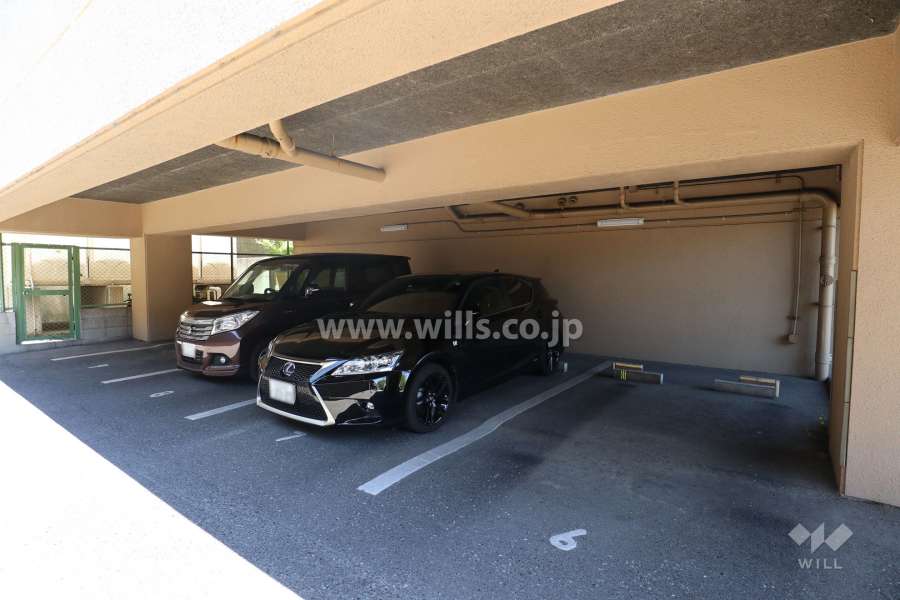 敷地内駐車場（屋内平面式）
