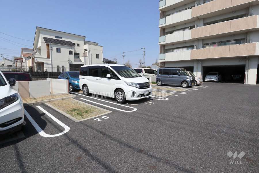 敷地内駐車場（屋外平面式）