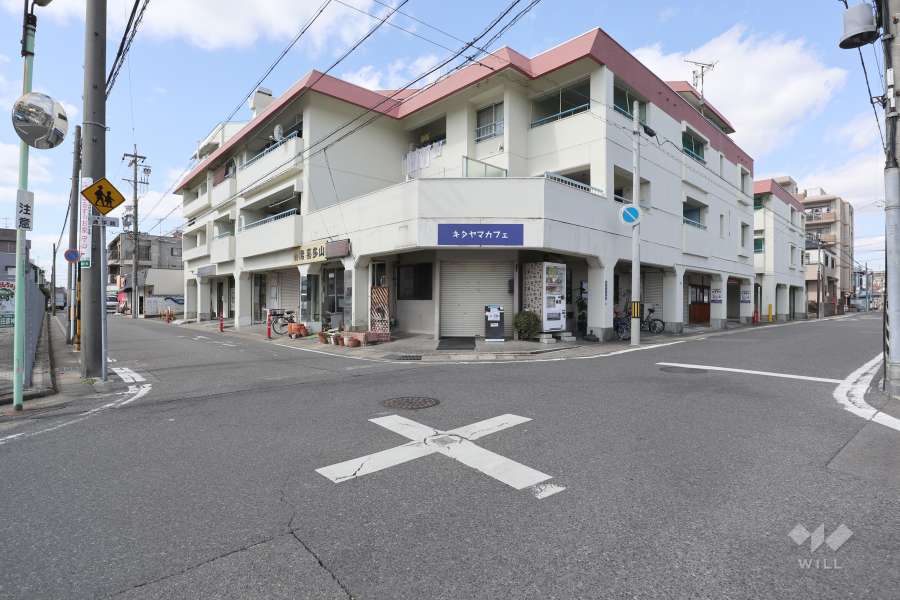 敷地南東側の前面道路