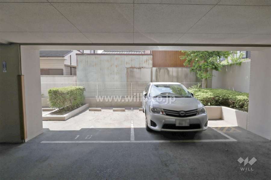 敷地内駐車場（屋外平面式）