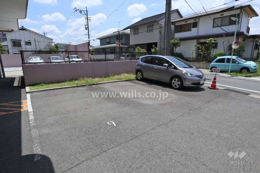 敷地内駐車場（屋外平面式）