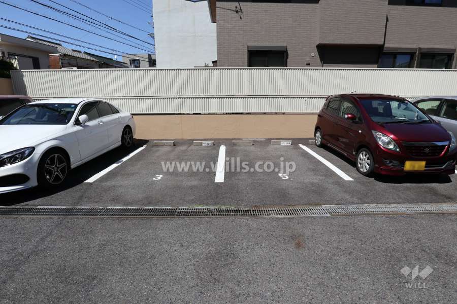 敷地内駐車場（屋外平面式）
