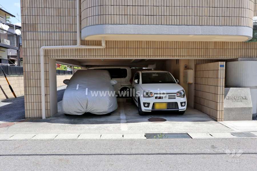 敷地内駐車場（屋内平面式）