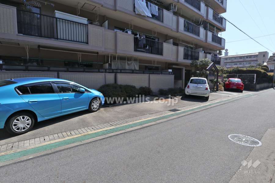 敷地内駐車場（屋外平面式）