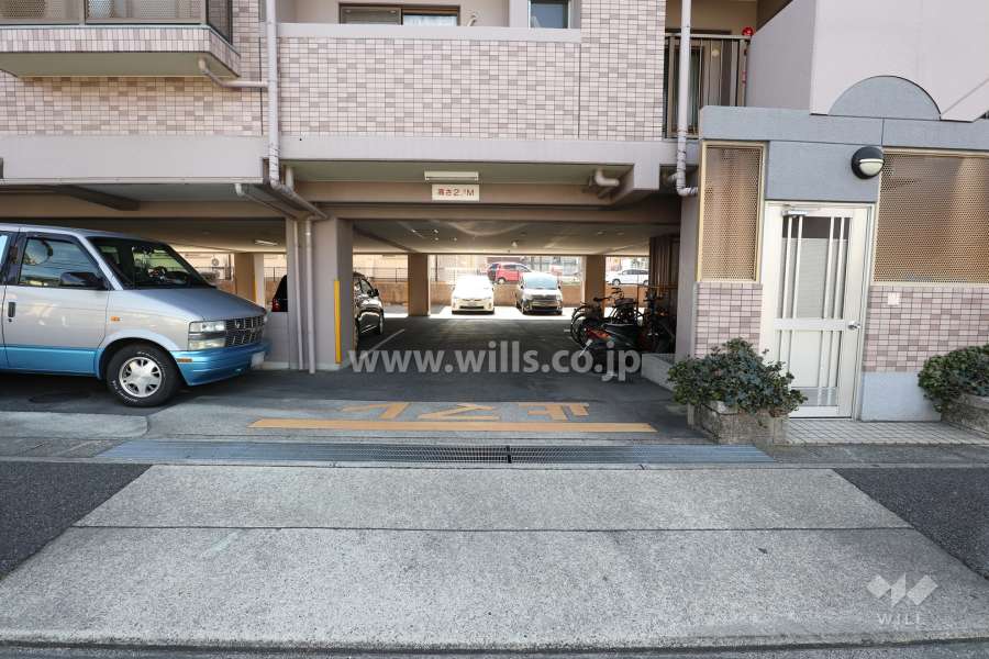 駐車場出入口