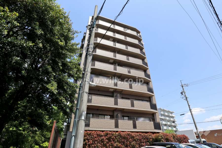 ライオンズマンション瓢箪山第5の外観（南西側から）