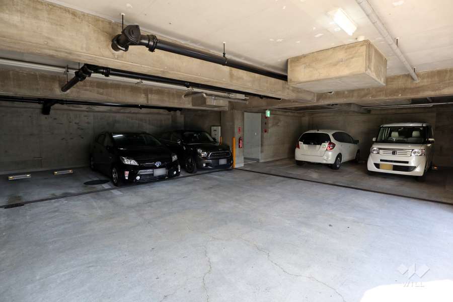 敷地内駐車場（屋内平面式）