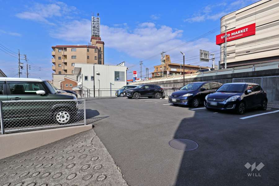 敷地内駐車場（屋外平面式）