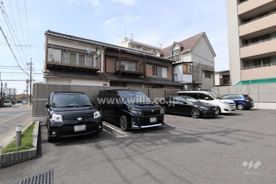 敷地内駐車場（屋外平面式）