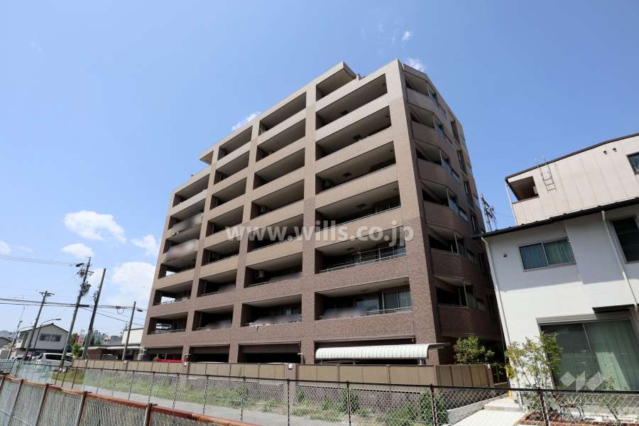 カルティア瓢箪山の外観（南東側から）