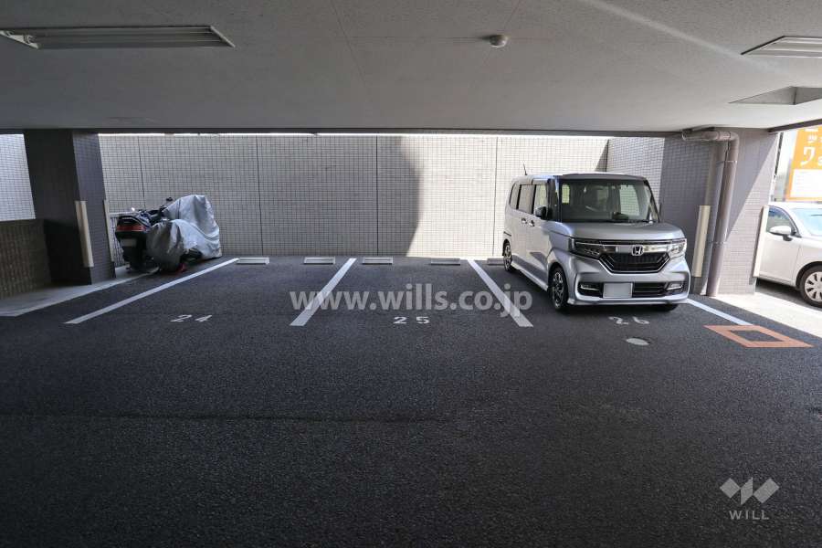 敷地内駐車場（屋内平面式）