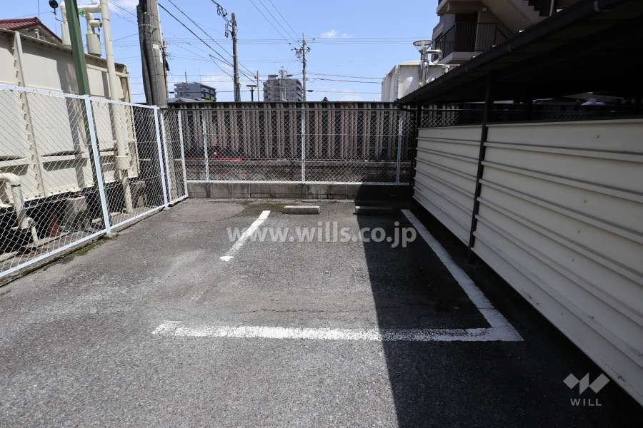 敷地内駐車場（屋外平面式）