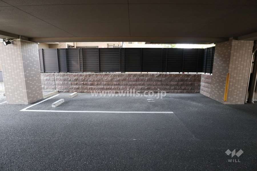敷地内駐車場（屋内平面式）