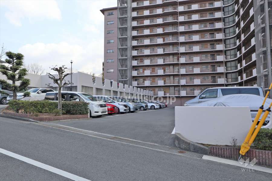 敷地内駐車場(屋外平面式)