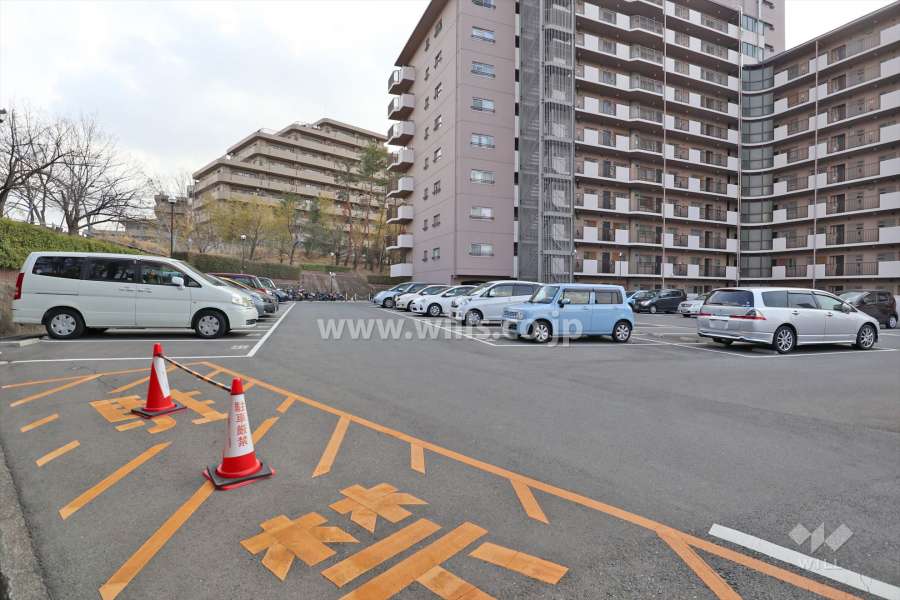 敷地内駐車場(屋外平面式)